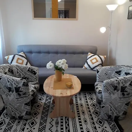 Golden Apartment